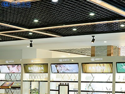 化妝品店為何不能征服消費者？