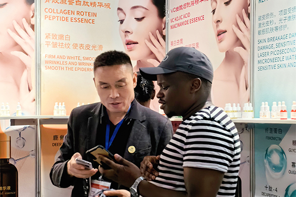 重磅！廣東歐泉集團(tuán)（南非）貿(mào)易博覽會(huì)完美收官！