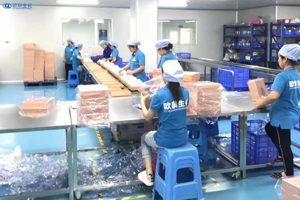 化妝品生產(chǎn)代加工原料之間的差異有哪些？